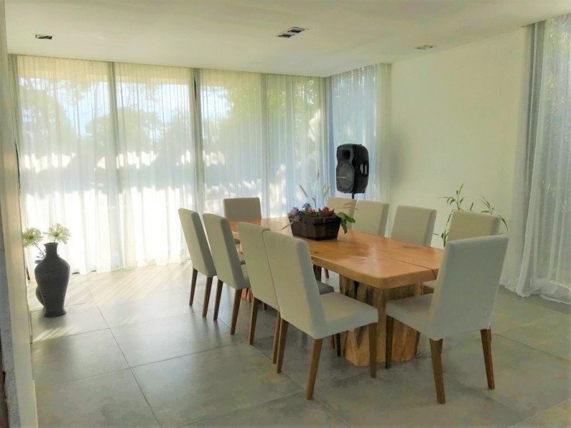 Excelente casa a estrenar en Barrio Privado con servicios